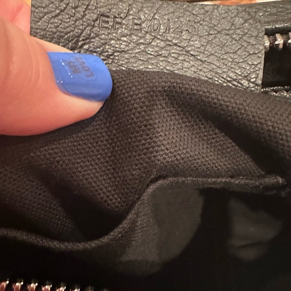 Givenchy Pandora black pebbled leather size medium - Picture 12 of 16